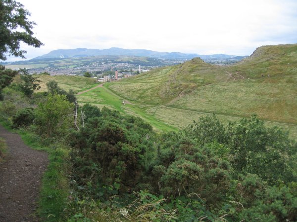 PATH AROUND THE CRAIGS