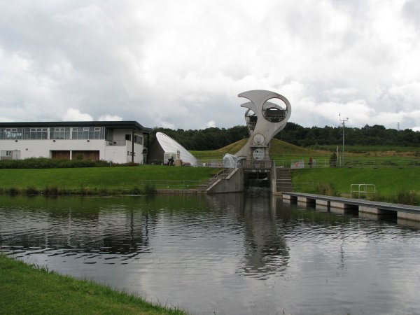 RESTAURANT & WHEEL