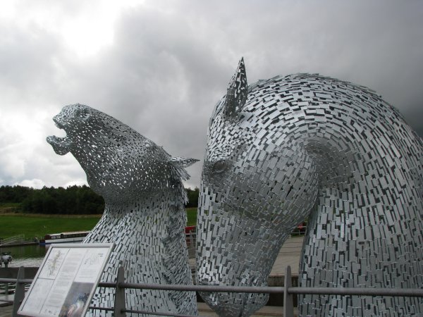 METALIC HORSES