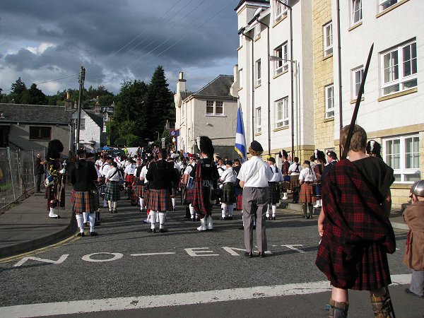 PARADE FORMATION