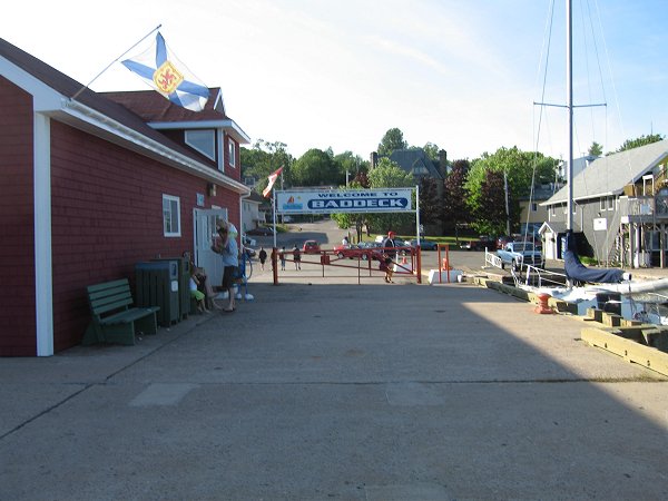 BADDECK