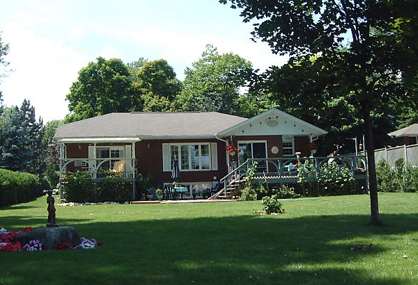 BED & BREAKFAST
