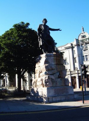 WILLIAM WALLACE STATUE