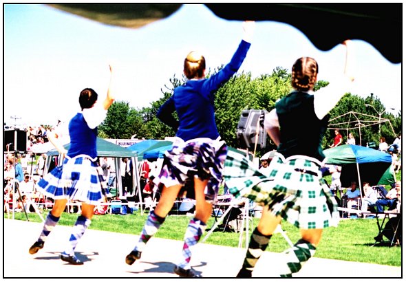 DANCERS