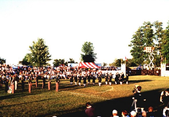 FERGUS PIPE BAND